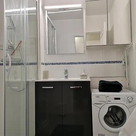 Flat79